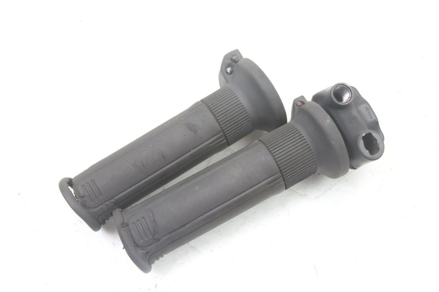 photo de Manopola dell'acceleratore PIAGGIO VESPA LX IE 125 (2010 - 2012)
