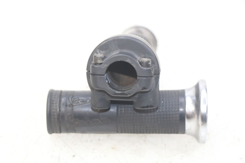 photo de MANOPOLE DELL'ACCELERATORE PIAGGIO VESPA LXV 125 (2006 - 2009)