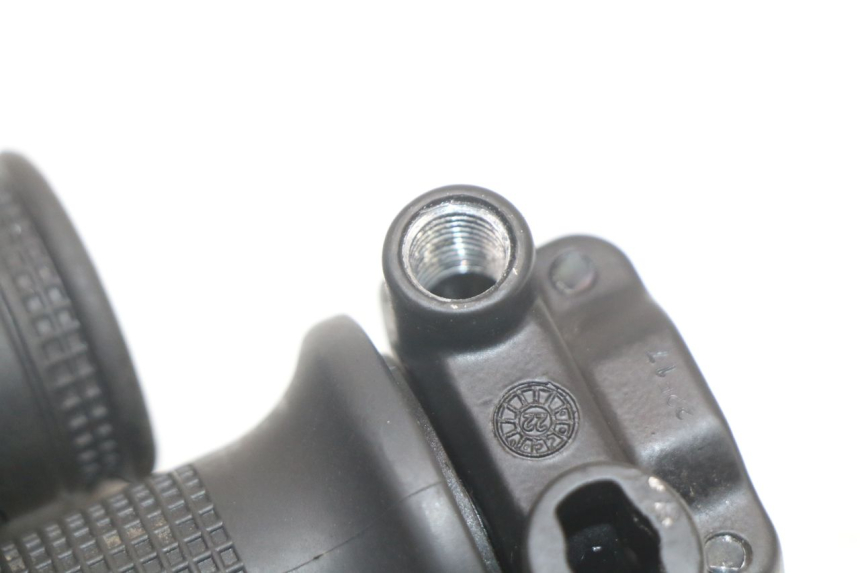 photo de ACCELERATORE PIAGGIO VESPA PRIMAVERA 4T 50 (2021 - 2024)