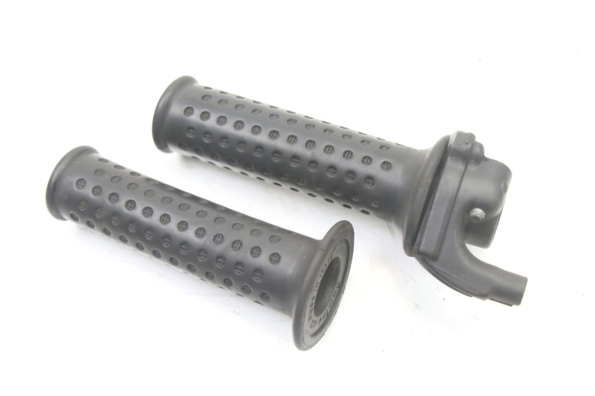 photo de MANOPOLE DELL'ACCELERATORE PIAGGIO X8 125 (2004 - 2007)