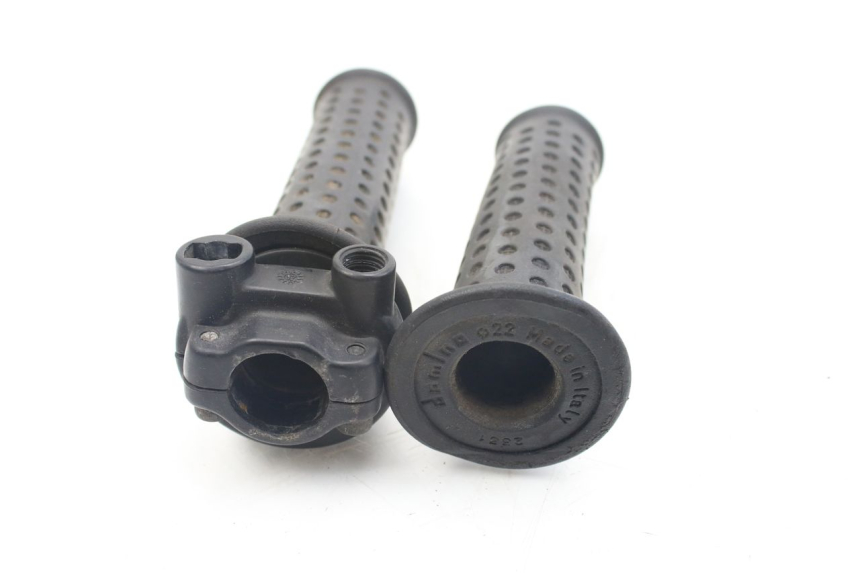 photo de MANOPOLE DELL'ACCELERATORE PIAGGIO X9 EVOLUTION 500 (2003 - 2005)