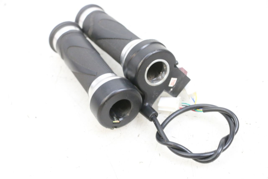 photo de ACCELERATORE EFUN PUSA 1 - Vista d'insieme del prodotto