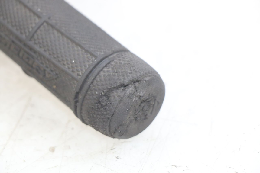 photo de MANOPOLE DELL'ACCELERATORE YCF R-START 125