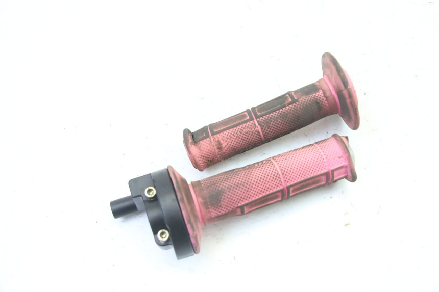 photo de MANOPOLE DELL'ACCELERATORE APOLLO RFZ 150