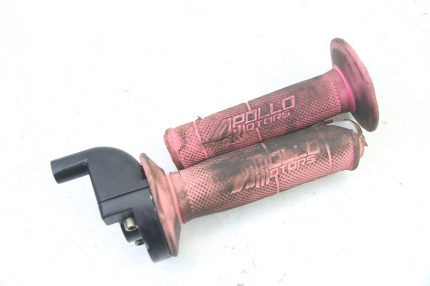 photo de MANOPOLE DELL'ACCELERATORE APOLLO RFZ 150