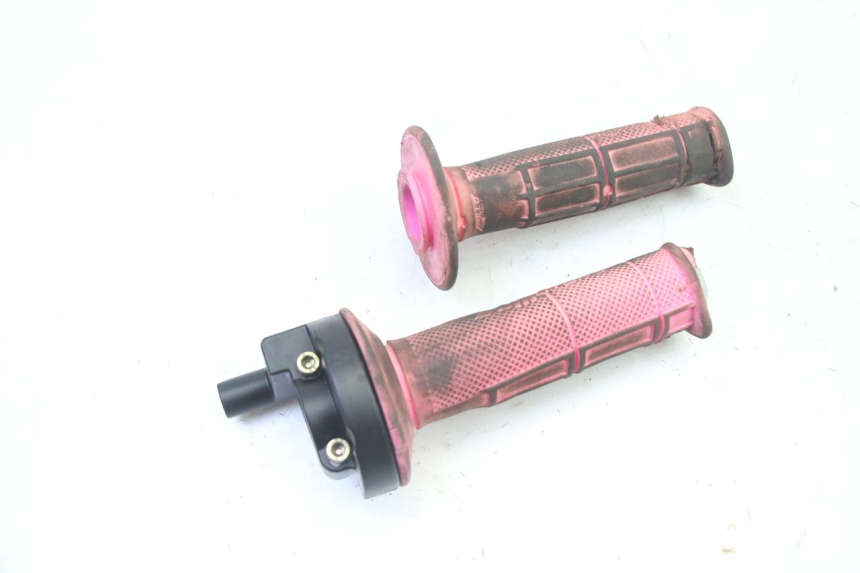 photo de MANOPOLE DELL'ACCELERATORE APOLLO RFZ 150