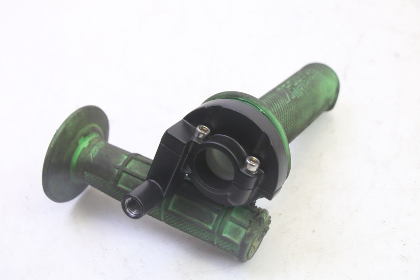 photo de MANOPOLE DELL'ACCELERATORE APOLLO RFZ 125