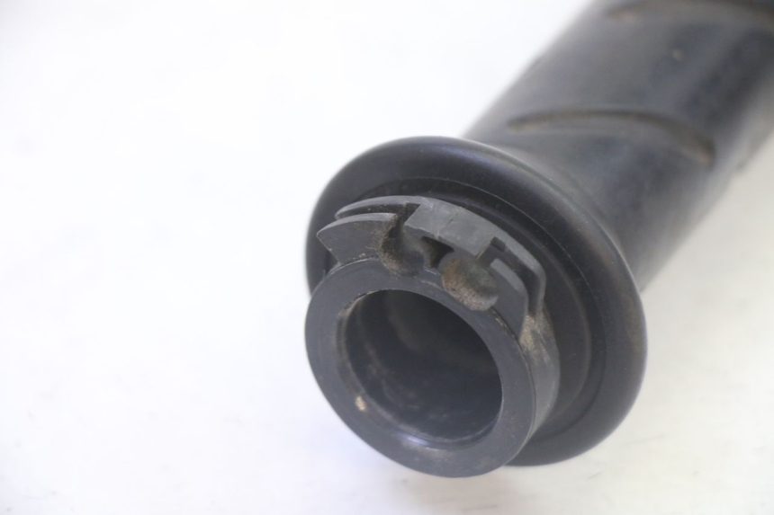 photo de ACCELERATORE PEUGEOT SATELIS 125 (2010 - 2012)