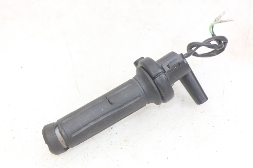 photo de MANOPOLE DELL'ACCELERATORE HONDA SCV LEAD 100 (2003 - 2007)