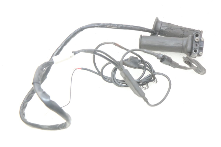photo de MANOPOLE DELL'ACCELERATORE SUZUKI SIXTEEN 125 (2008 - 2010)