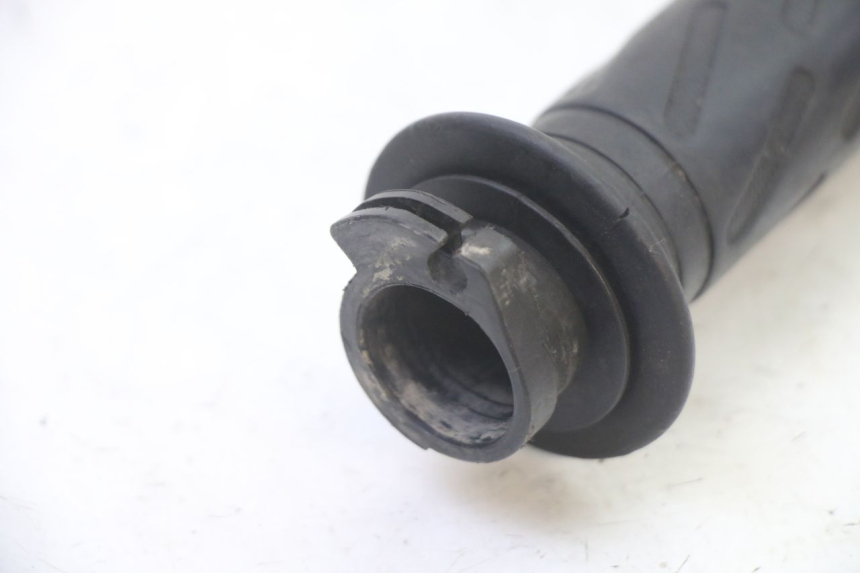 photo de ACCELERATORE PEUGEOT SPEEDFIGHT 3 AIR 50 (2009 - 2015)