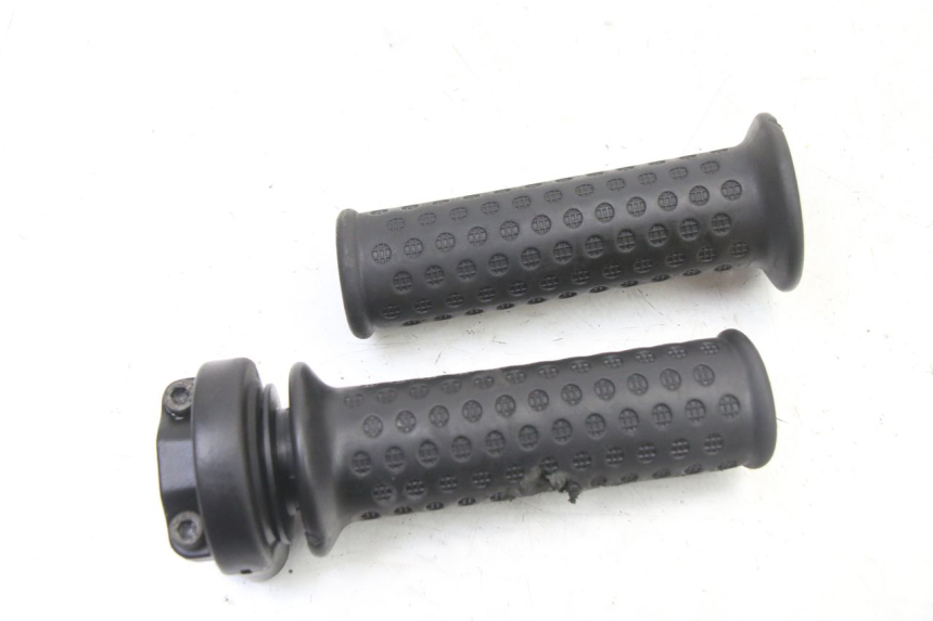 photo de MANOPOLE DELL'ACCELERATORE APRILIA SR 2T 50 (2018 - 2022)