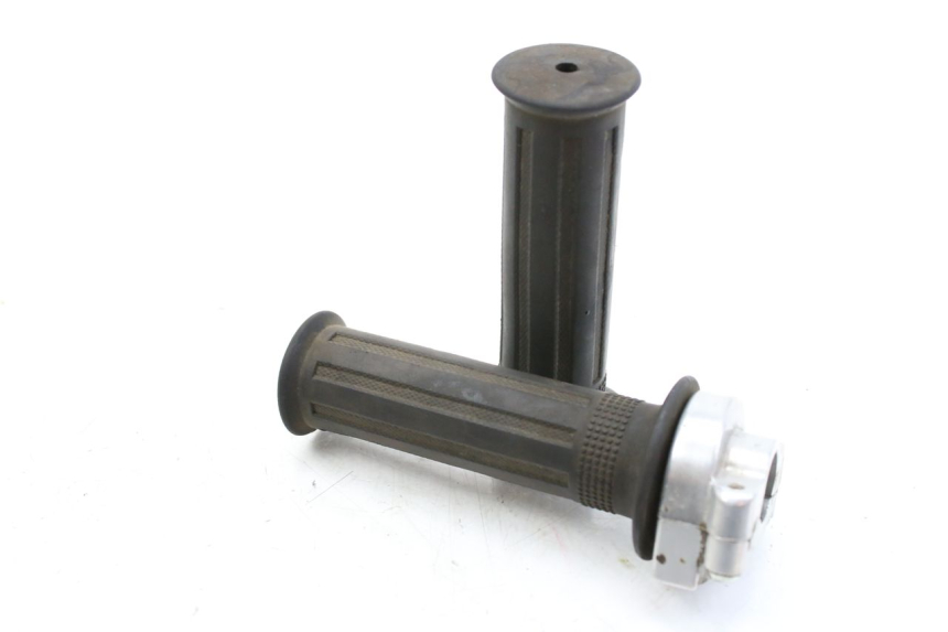 photo de MANOPOLE DELL'ACCELERATORE SUZUKI CP 80 (1985 - 1996)