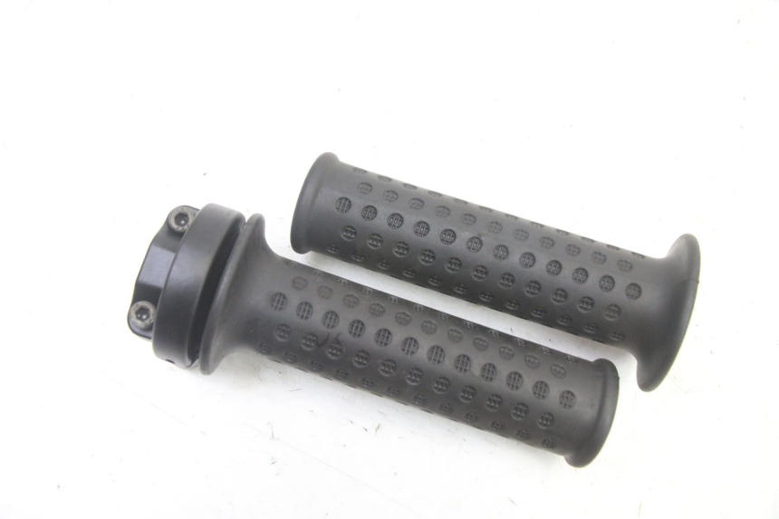 photo de MANOPOLE DELL'ACCELERATORE APRILIA SXR 50 (2021 - 2023)