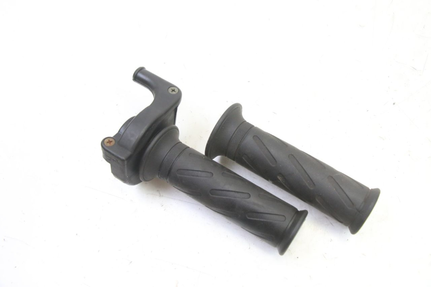 photo de ACCELERATORE YAMAHA TDR DELTABOX 125 (1993 - 2003)