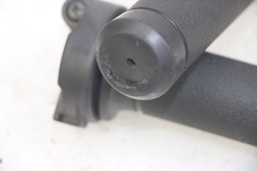 photo de MANOPOLE DELL'ACCELERATORE PEUGEOT TWEET 4T 50 (2014 - 2019)