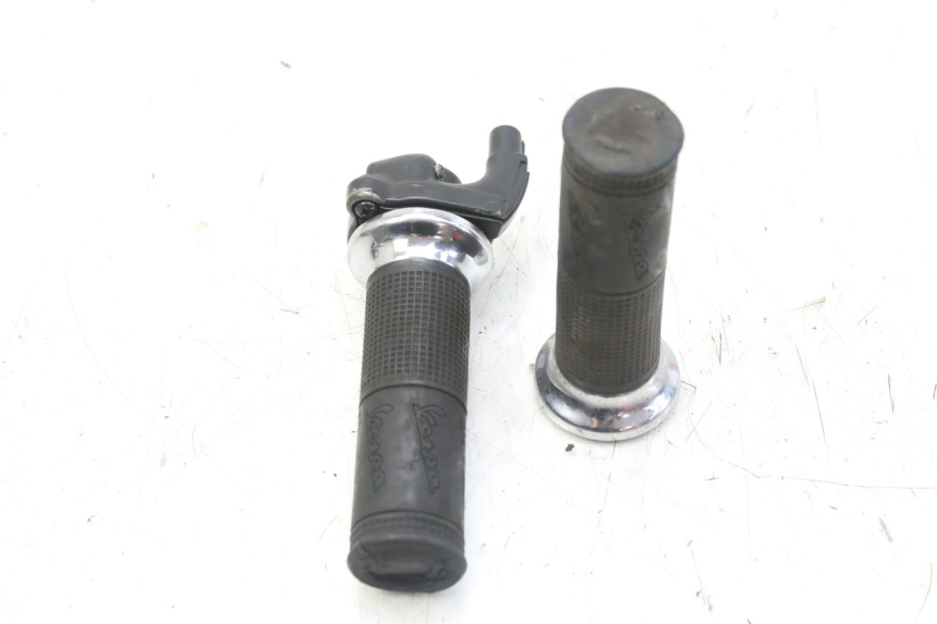 photo de MANOPOLE DELL'ACCELERATORE PIAGGIO VESPA LX 2T 50 (2005 - 2013)