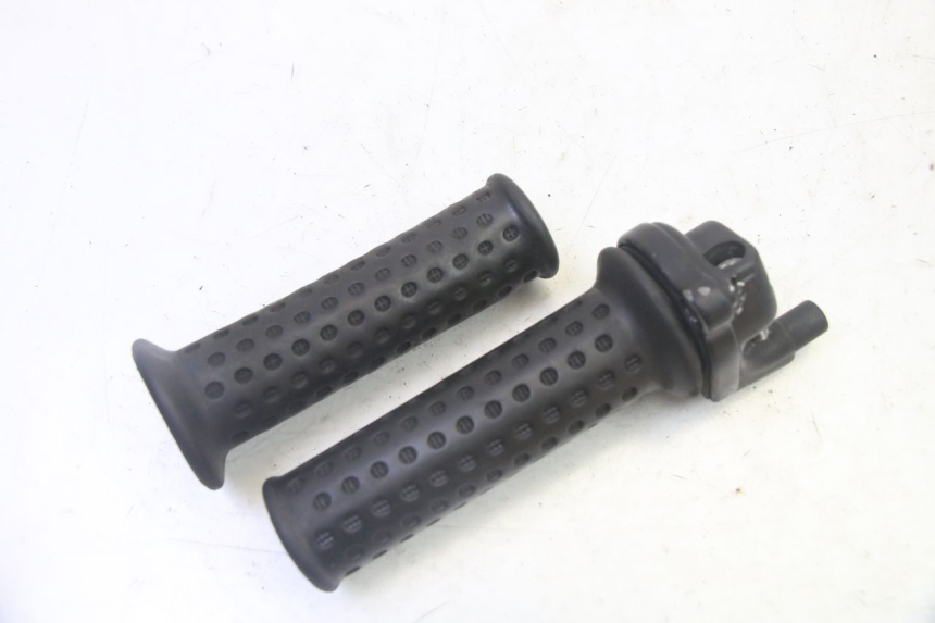 photo de MANOPOLE DELL'ACCELERATORE PIAGGIO VESPA S 2T 50 (2007 - 2014)