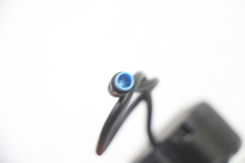 photo de MANIGLIA DELL'ACCELERATORE DUALTRON VICTOR LIMITED 1