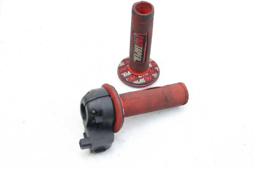photo de MANOPOLE DELL'ACCELERATORE PEUGEOT XP6 50 (1997 - 2003)