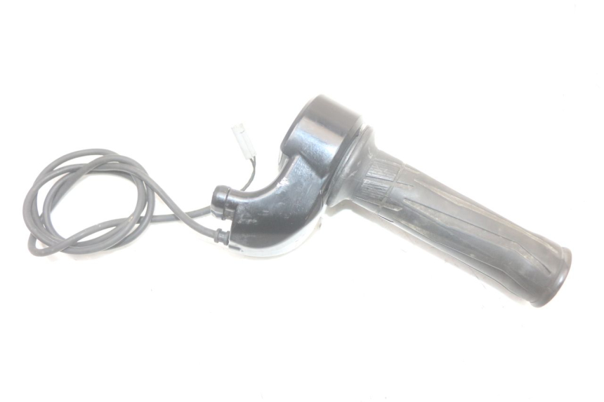photo de MANOPOLE DELL'ACCELERATORE YAMAHA FJR ABS 1300 (2006 - 2012)
