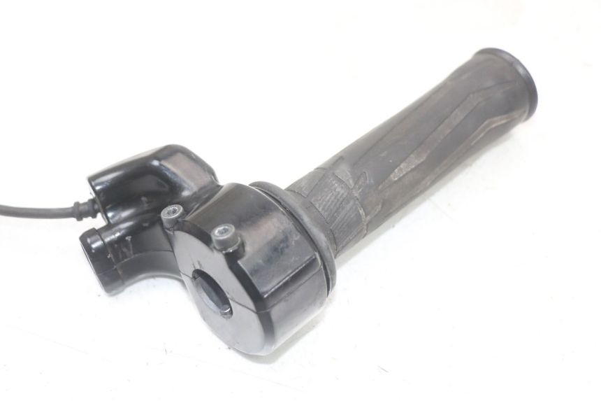 photo de MANOPOLE DELL'ACCELERATORE YAMAHA FJR ABS 1300 (2006 - 2012)
