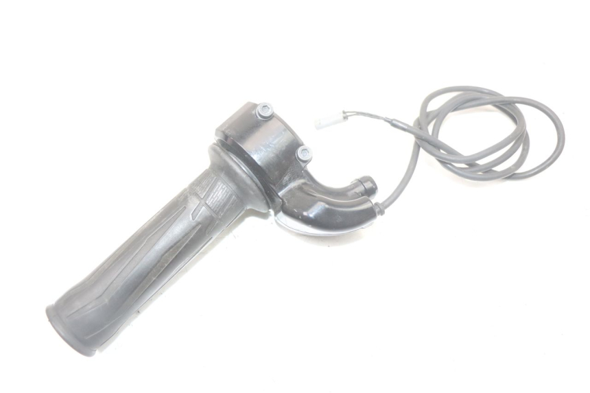 photo de MANOPOLE DELL'ACCELERATORE YAMAHA FJR ABS 1300 (2006 - 2012)