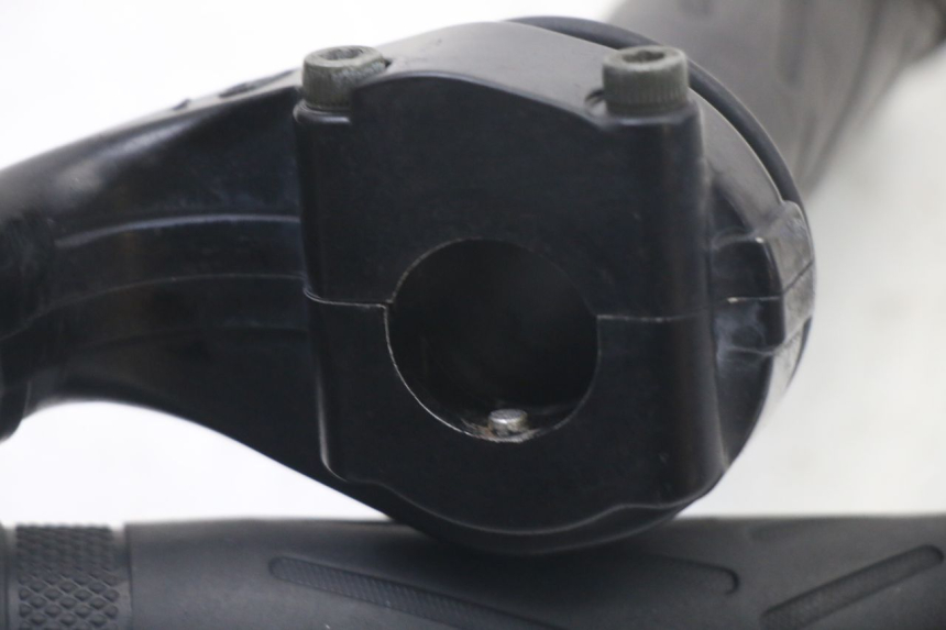 photo de MANOPOLE DELL'ACCELERATORE YAMAHA FZS FAZER 600 (2001 - 2003)