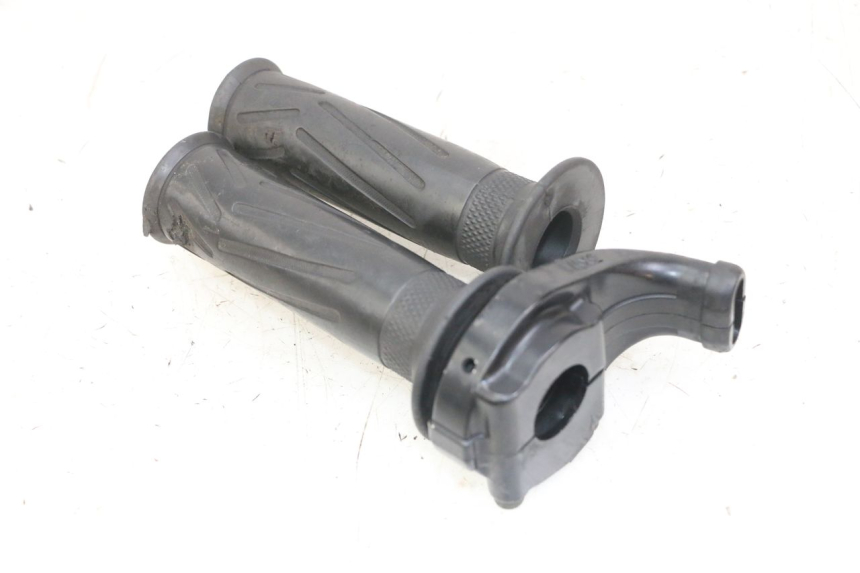photo de MANOPOLE DELL'ACCELERATORE YAMAHA FZS FAZER 600 (2001 - 2003)