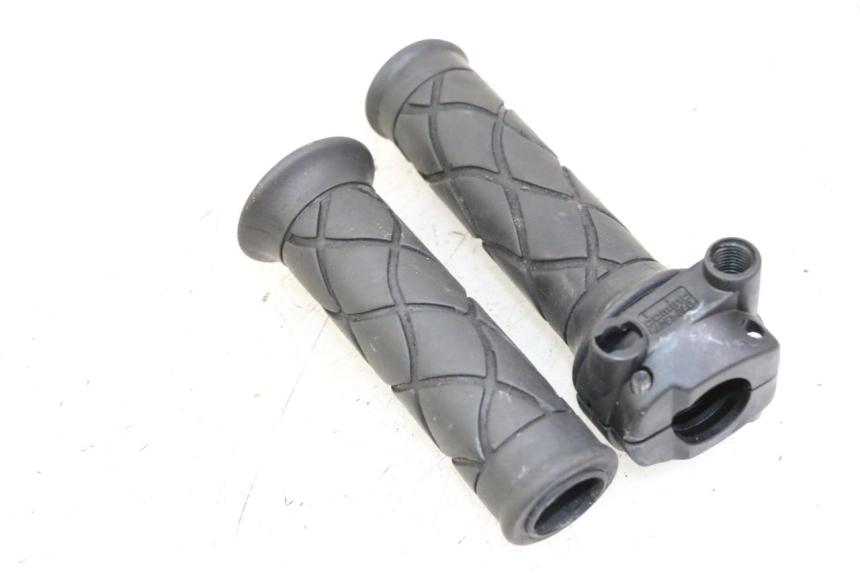 photo de Manopola dell'acceleratore YAMAHA NEOS NEO'S 4T 50 (2008 - 2016)