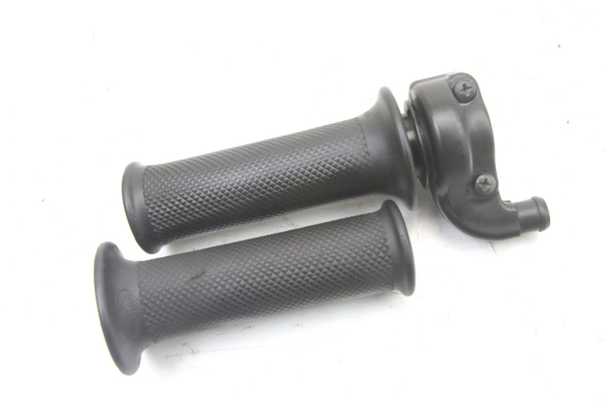 photo de ACCELERATORE YAMAHA TZR 50 (2008 - 2016)