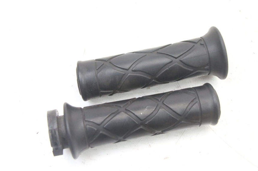 photo de ACCELERATORE YAMAHA YP MAJESTY 125 (2007 - 2010)