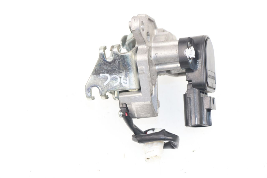 photo de ACCELERATORE YAMAHA YP T-MAX TMAX 530 (2017 - 2020)