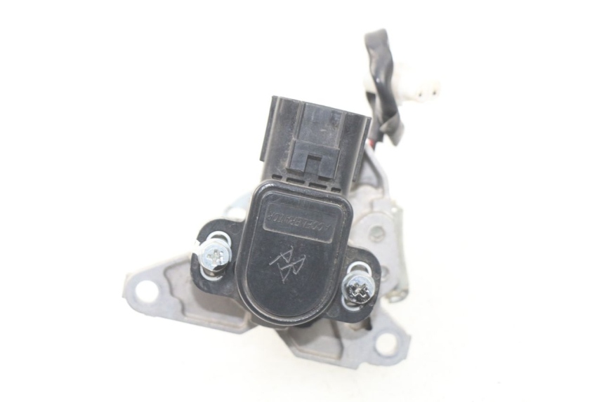 photo de ACCELERATORE YAMAHA YP T-MAX TMAX 530 (2017 - 2020)