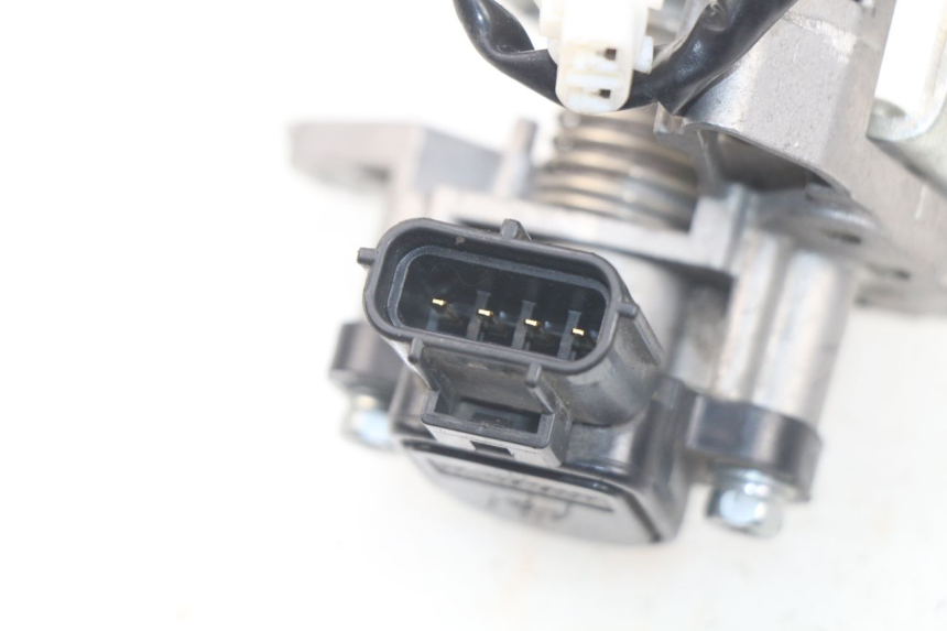 photo de ACCELERATORE YAMAHA YP T-MAX TMAX 530 (2017 - 2020)