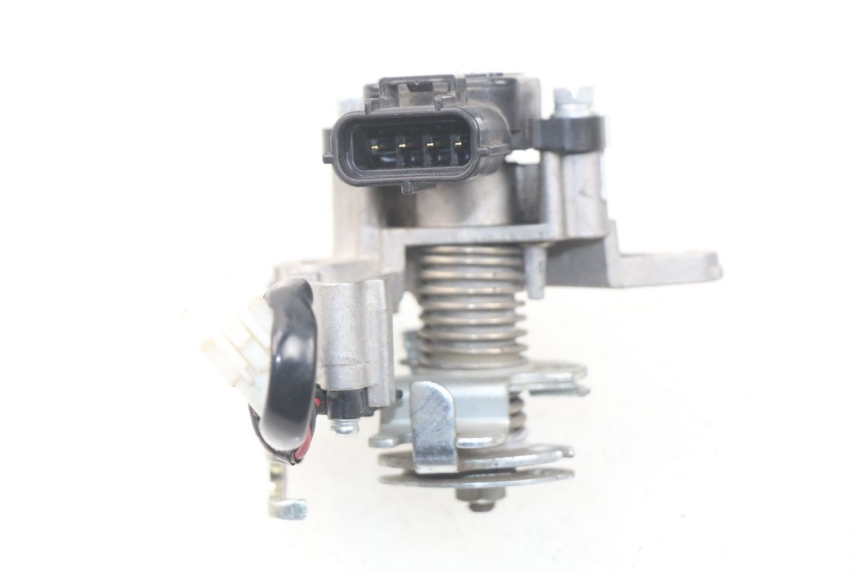 photo de ACCELERATORE YAMAHA YP T-MAX TMAX 530 (2017 - 2020)