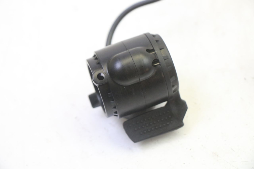 photo de ACCELERATORE MOOVWAY Z8 1