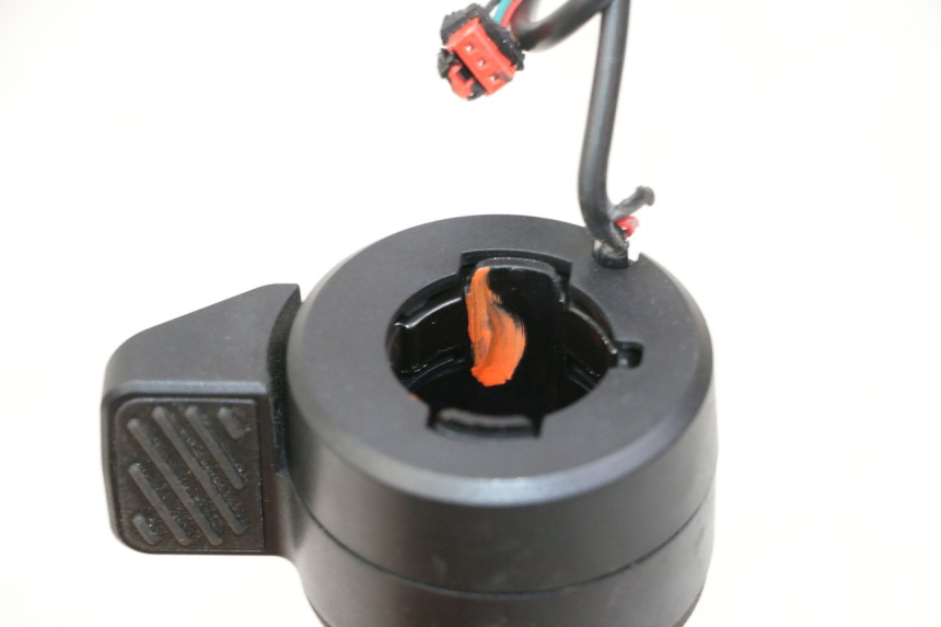 photo de ACCELERATORE SEGWAY NINEBOT ZT3 PRO 1