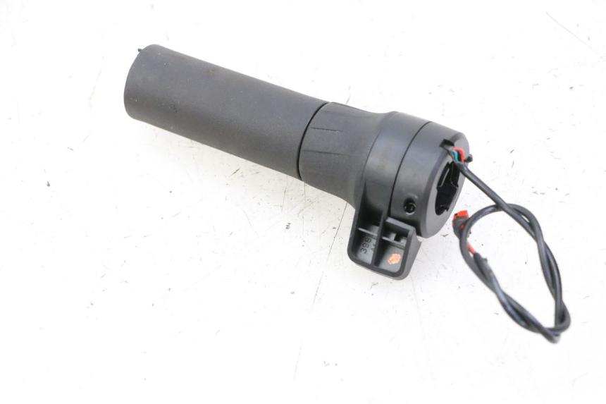 photo de ACCELERATORE SEGWAY NINEBOT ZT3 PRO 1