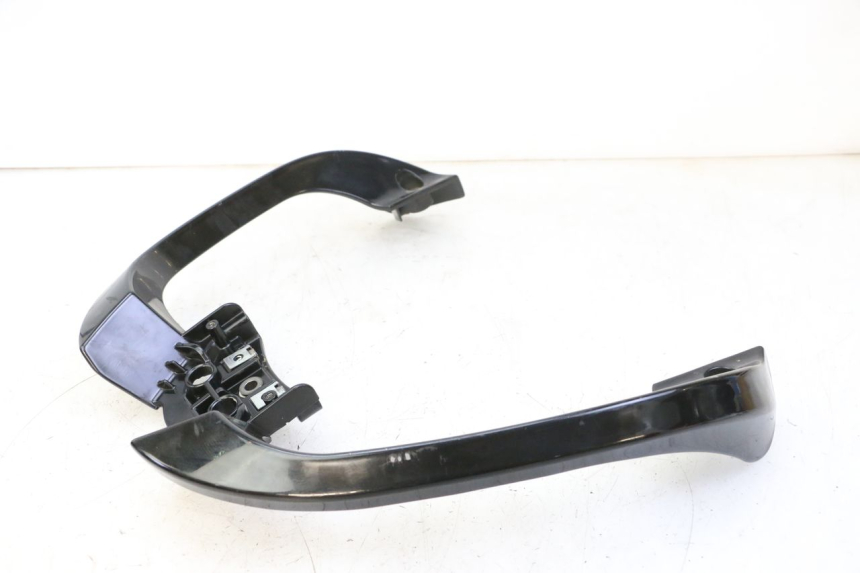 photo de MANIGLIONE QUADRO 4 4D 350 (2015 - 2018)