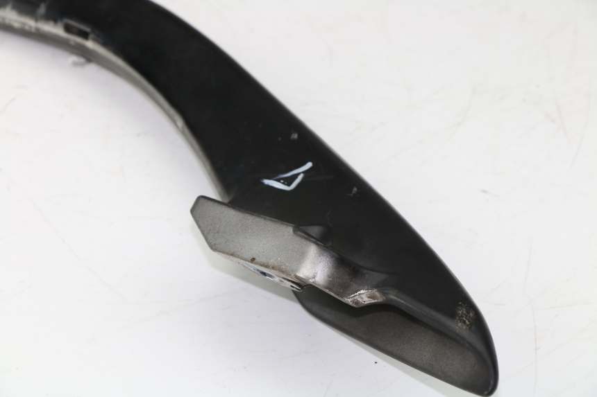 photo de MANOPOLE POSTERIORE DESTRA SUZUKI AN BURGMAN 400 (1999 - 2005)