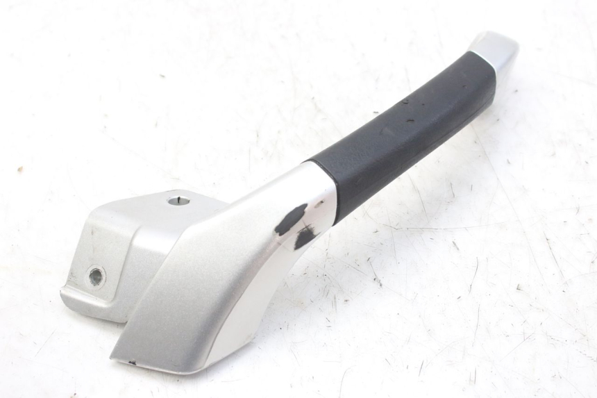 photo de MANIGLIA POSTERIORE DESTRA PIAGGIO MP3 RL 250 (2007 - 2010)