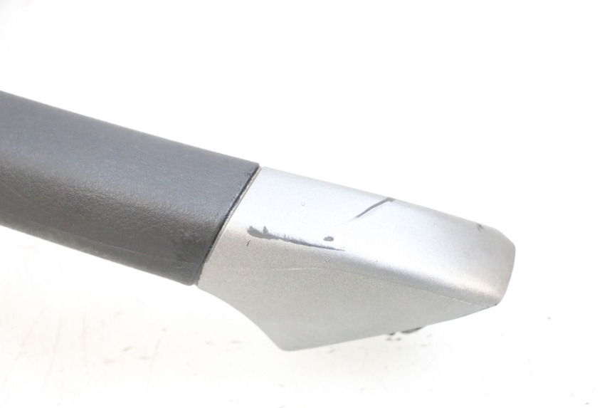 photo de MANIGLIONE DESTRO PIAGGIO MP3 125 (2006 - 2014) - Ricambio usato controllato