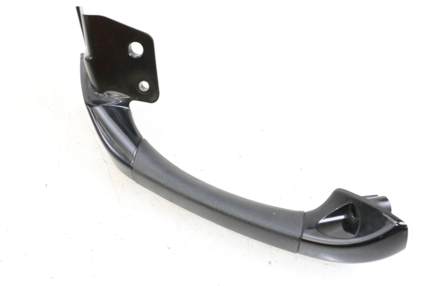 photo de MANIGLIA POSTERIORE DESTRA PIAGGIO MP3 500 (2011 - 2015)