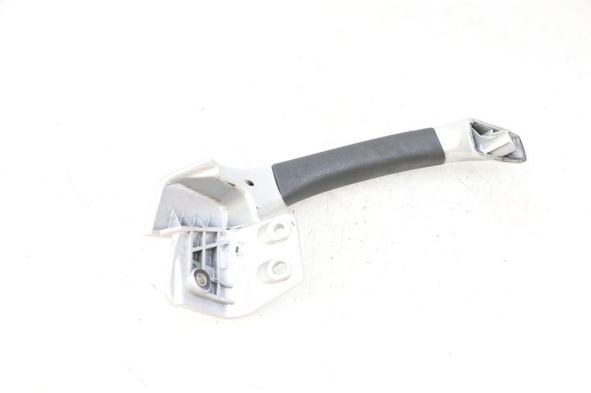 photo de MANIGLIA POSTERIORE DESTRA PIAGGIO MP3 LT 400 (2007 - 2012)