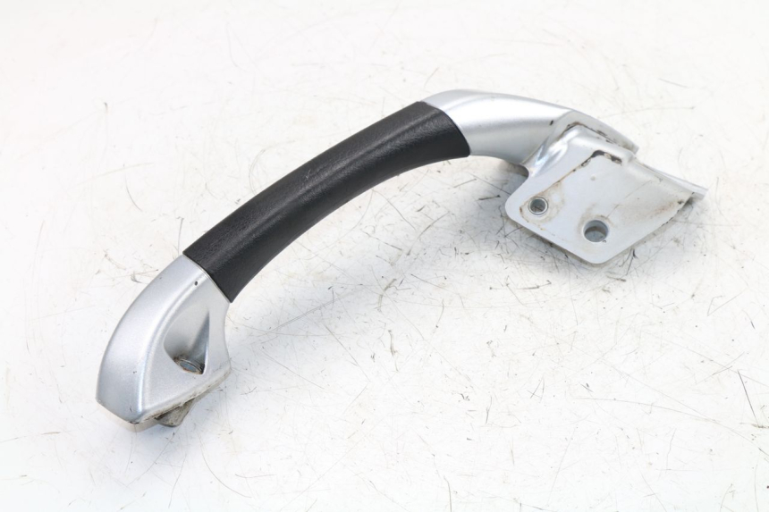 photo de MANIGLIA POSTERIORE DESTRA PIAGGIO MP3 LT 400 (2007 - 2012)