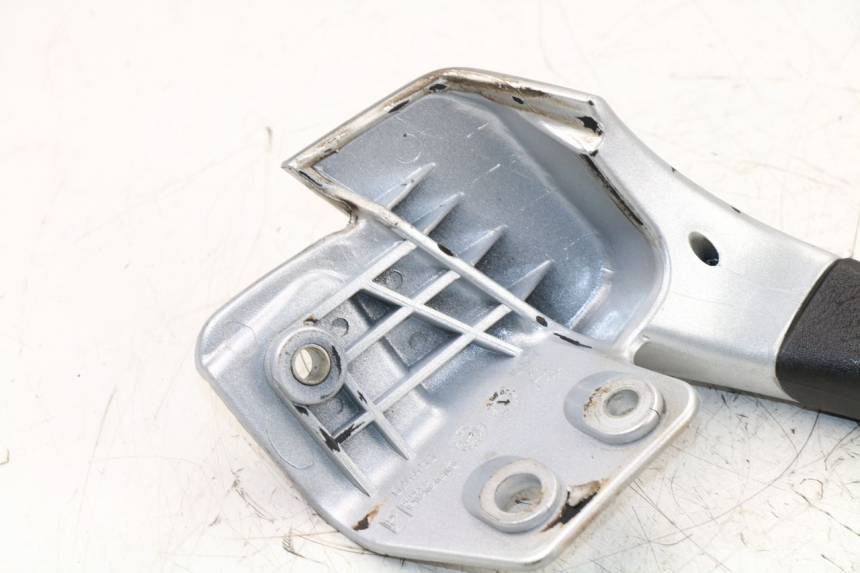 photo de MANIGLIA POSTERIORE DESTRA PIAGGIO MP3 LT 400 (2007 - 2012)