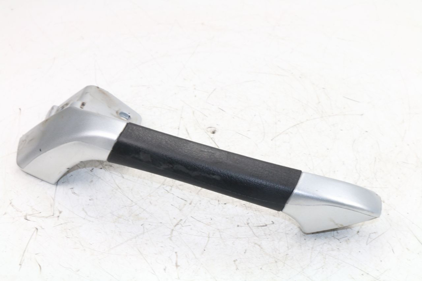 photo de MANIGLIA POSTERIORE DESTRA PIAGGIO MP3 LT 400 (2007 - 2012)