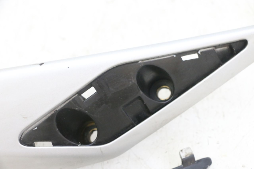 photo de MANIGLIONE DESTRO PEUGEOT SATELIS 125 (2013 - 2018)