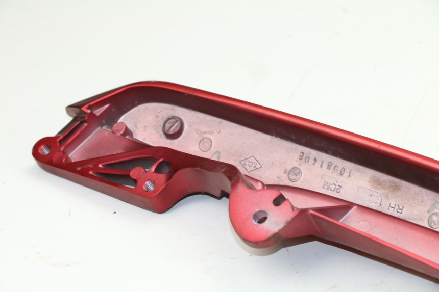 photo de MANIGLIA POSTERIORE DESTRA YAMAHA TRICITY 125 (2012 - 2016)